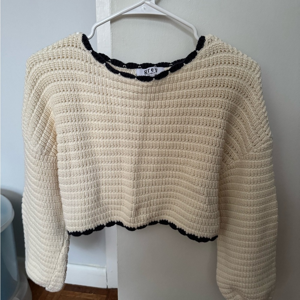Women’s sweater